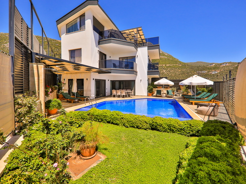  gece  -  Kasım
  | Kalkan Ordu'da Deniz Manzaralı 8 Kişilik Muhafazakar Villa